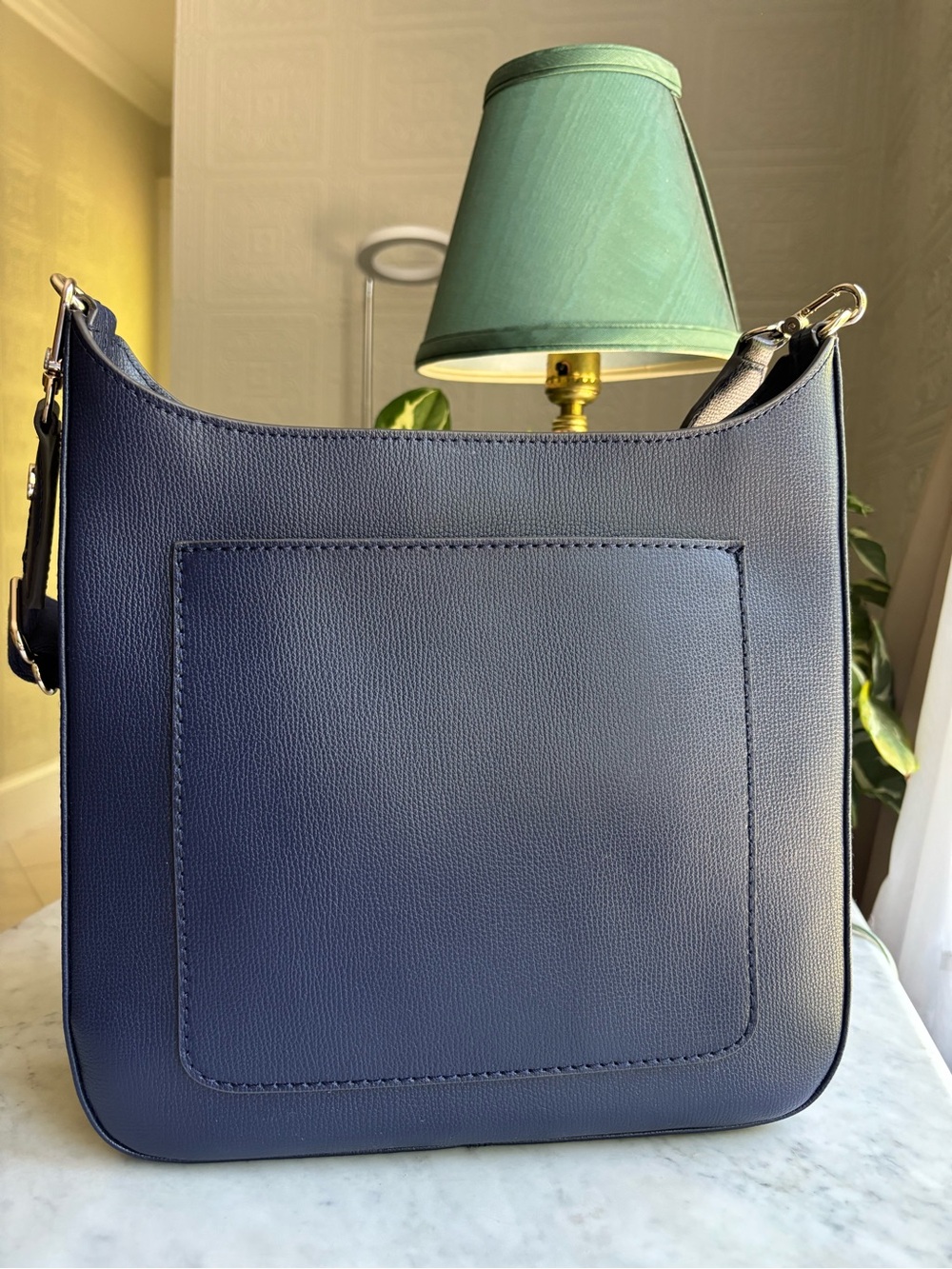 NWT Henri Bendel Bowery Messenger Shoulder/Crossbody Bag with Gold Hardware - Picture 5 of 12